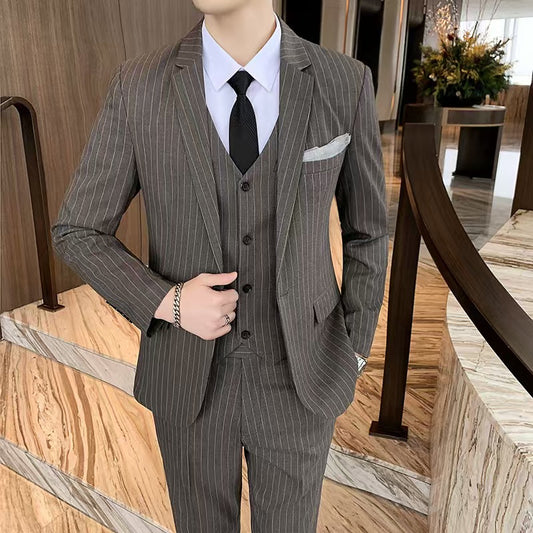 Y1302 Men's Suit Light Business Groomsman Three-piece Suit (Customizable)