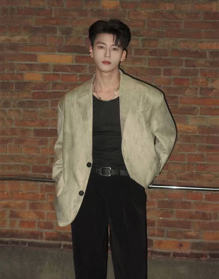 Y6903 Men's Suit